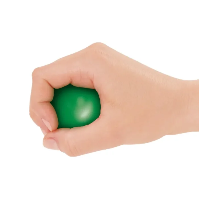 Pallina morbida per riabilitazione mano Tecniwork chiusa nella mano
