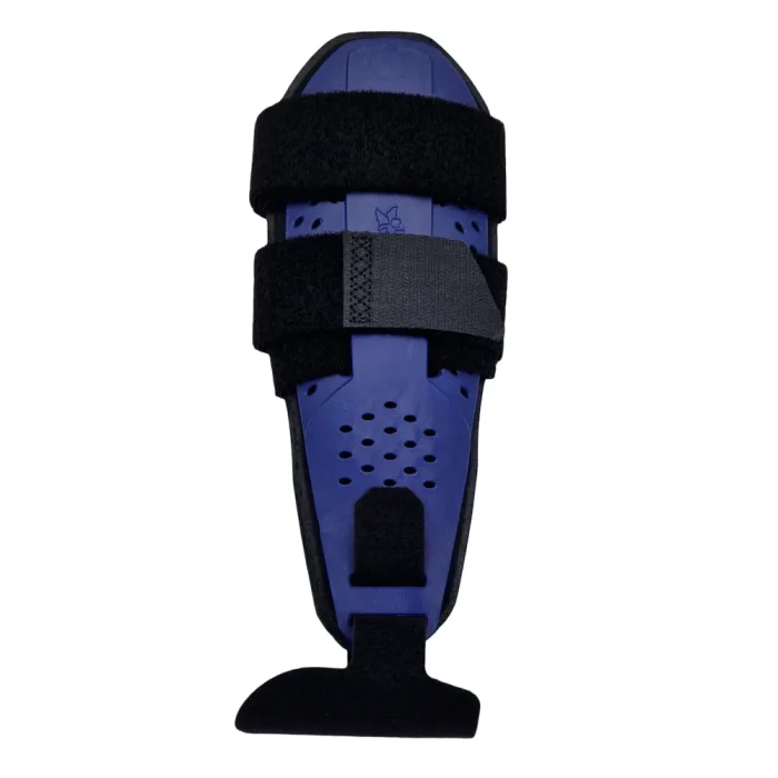 Cavigliera bivalva rigida Ligacast Thuasne vista laterale Cavigliera bivalva rigida Ligacast Thuasne vista laterale