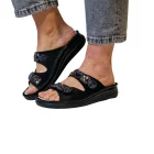 Ciabatte donna con plantare estraibile Ecosanit 113P030 nero indossate_2